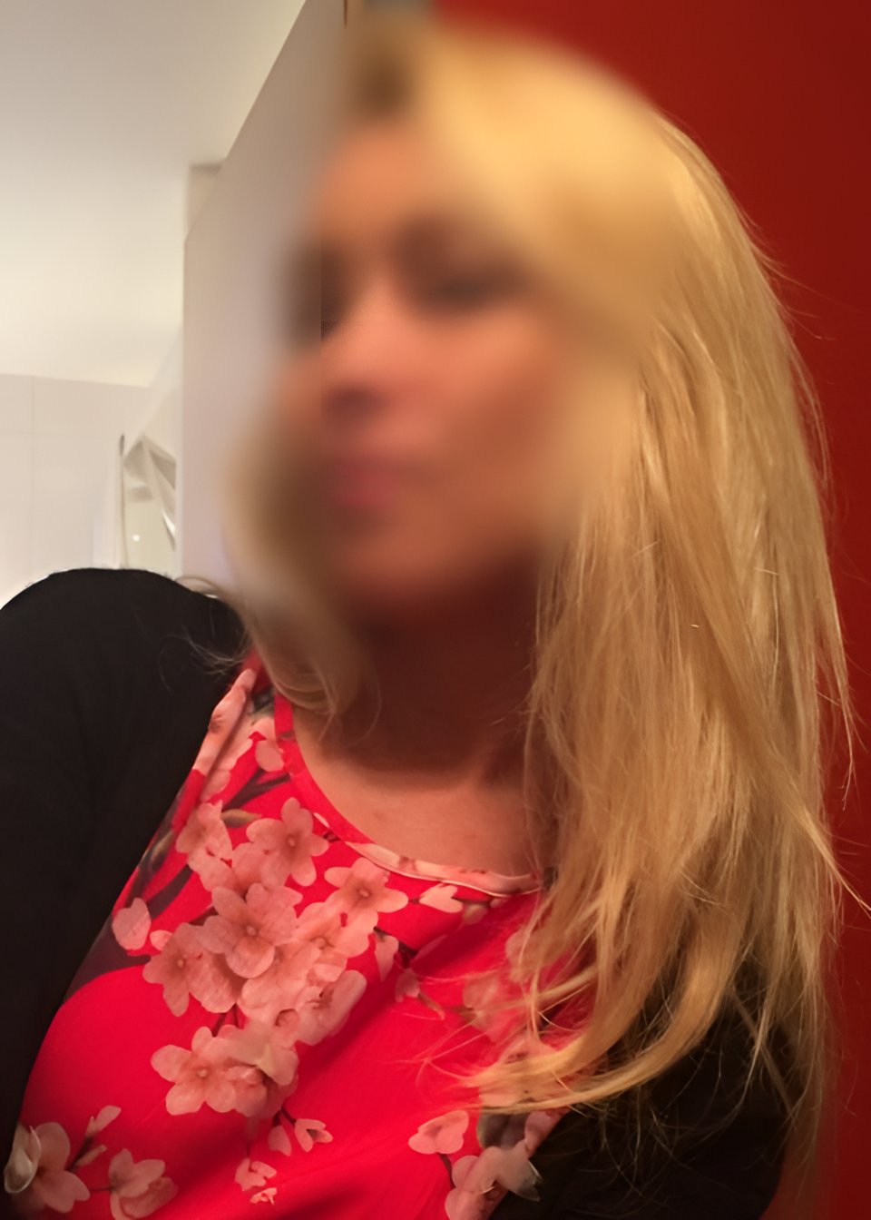 Венера привлекальеная девушка из Первомайска цена от 6000 руб